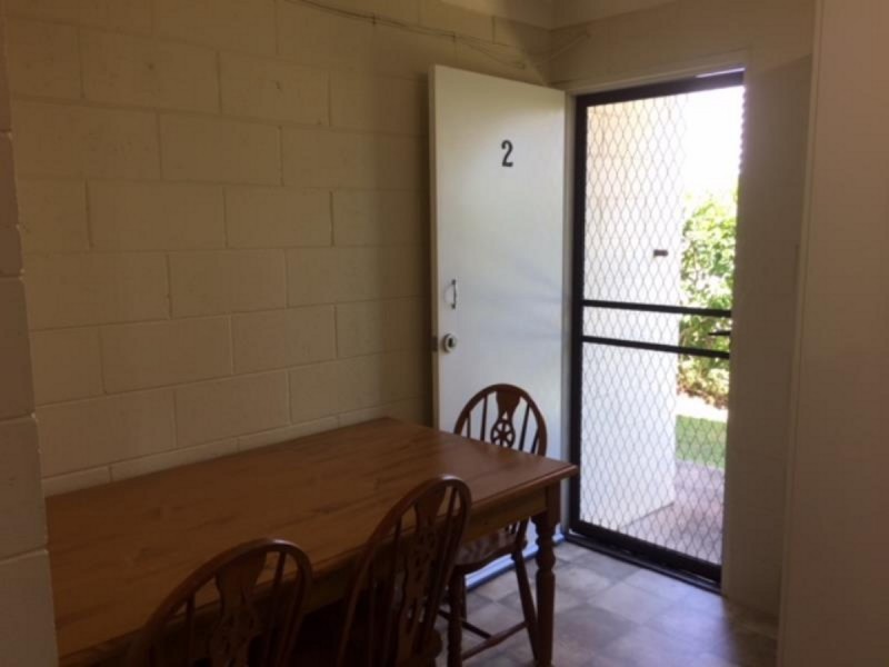 2/178 Baker Street, Koongal QLD 4701